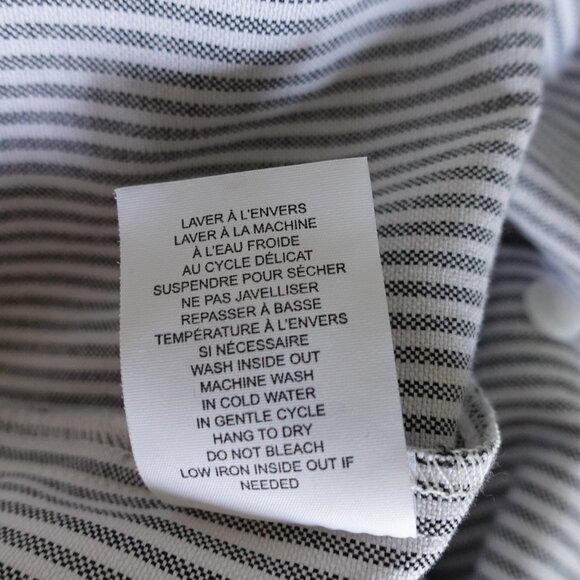 Chic Striped Button-Down Shirt - Perfect for Casual and Workwear Size M/L - Picture 9 of 9